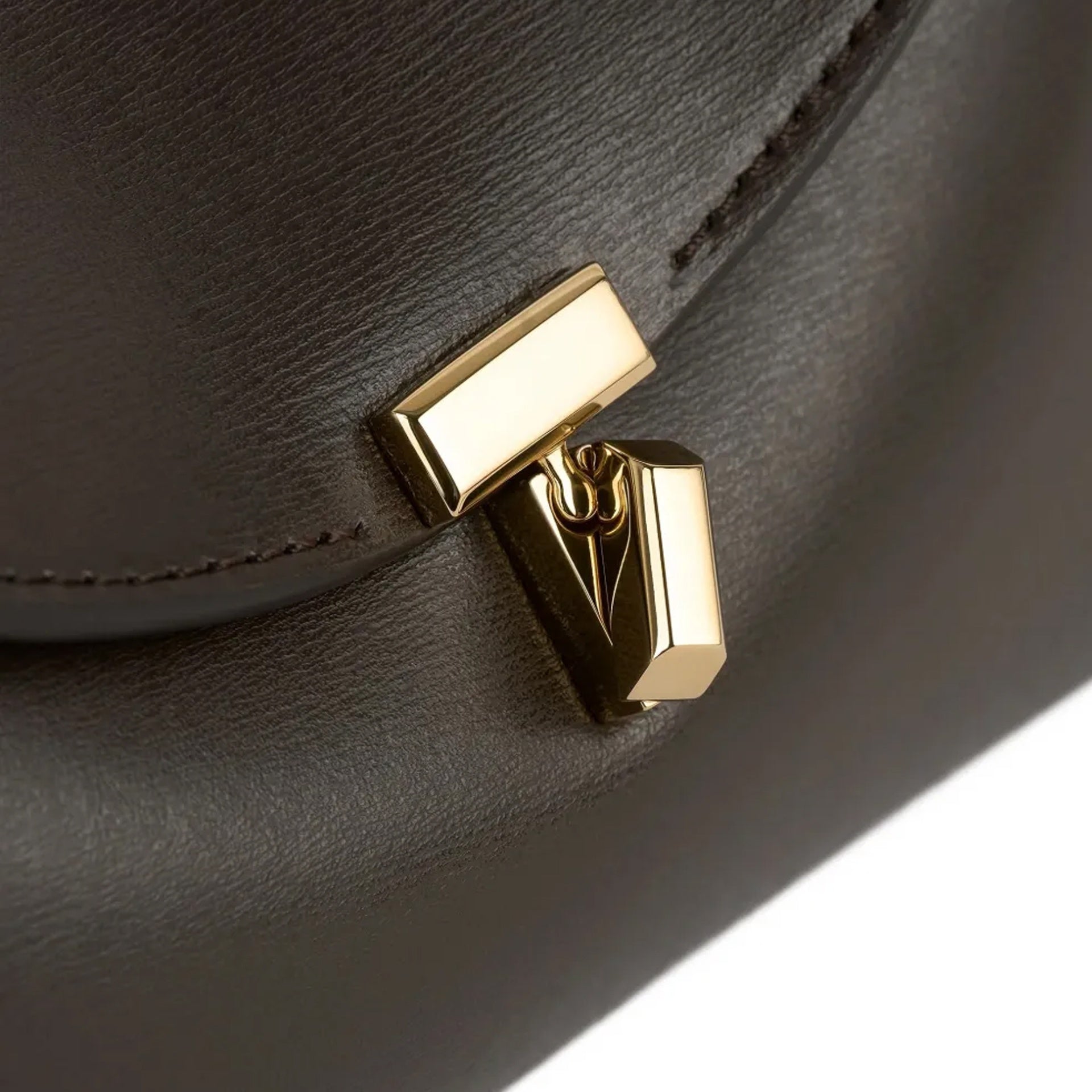 Toteme T-Lock leather clutch Bag - WOMEN BAGS - Toteme - Jammy Dude